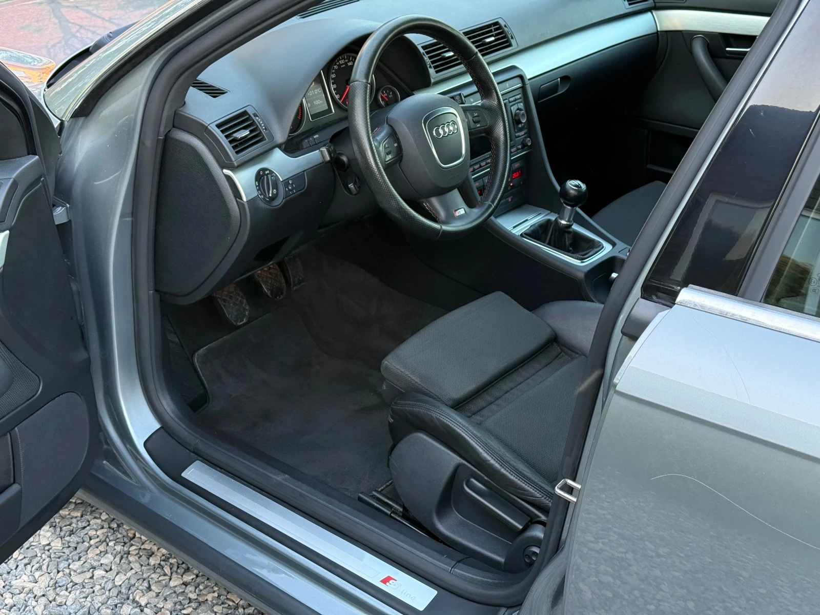 Audi A4 2.0TDi 170к.с * 3xS-Line*  - изображение 9