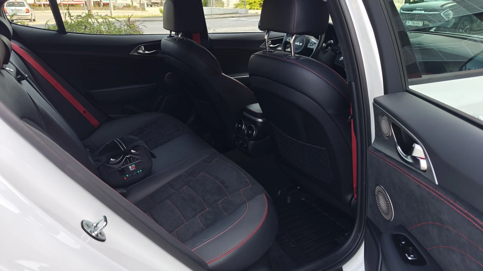 Kia Stinger GT 3.3 AWD  | Mobile.bg   13