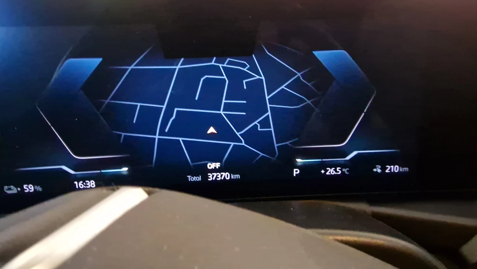 BMW i4 eDrive35 Gran Coupe - изображение 7