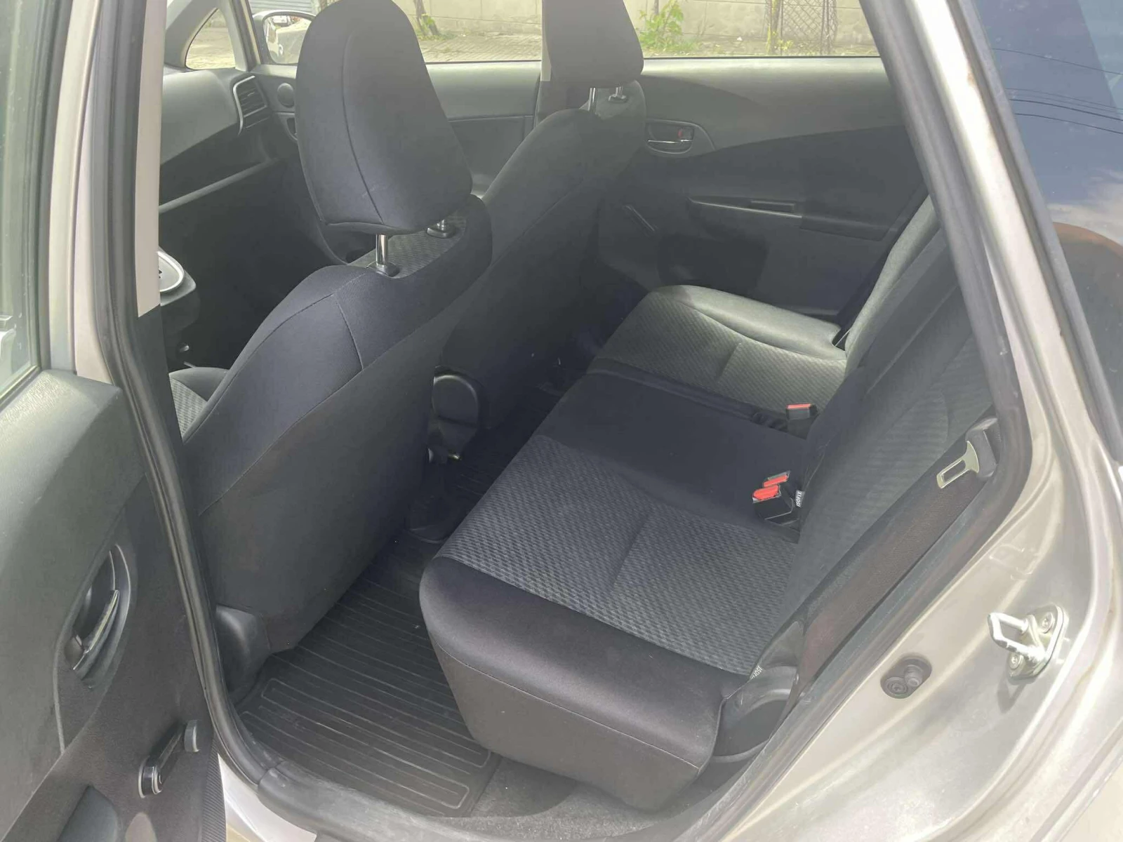 Toyota Verso S  - изображение 9