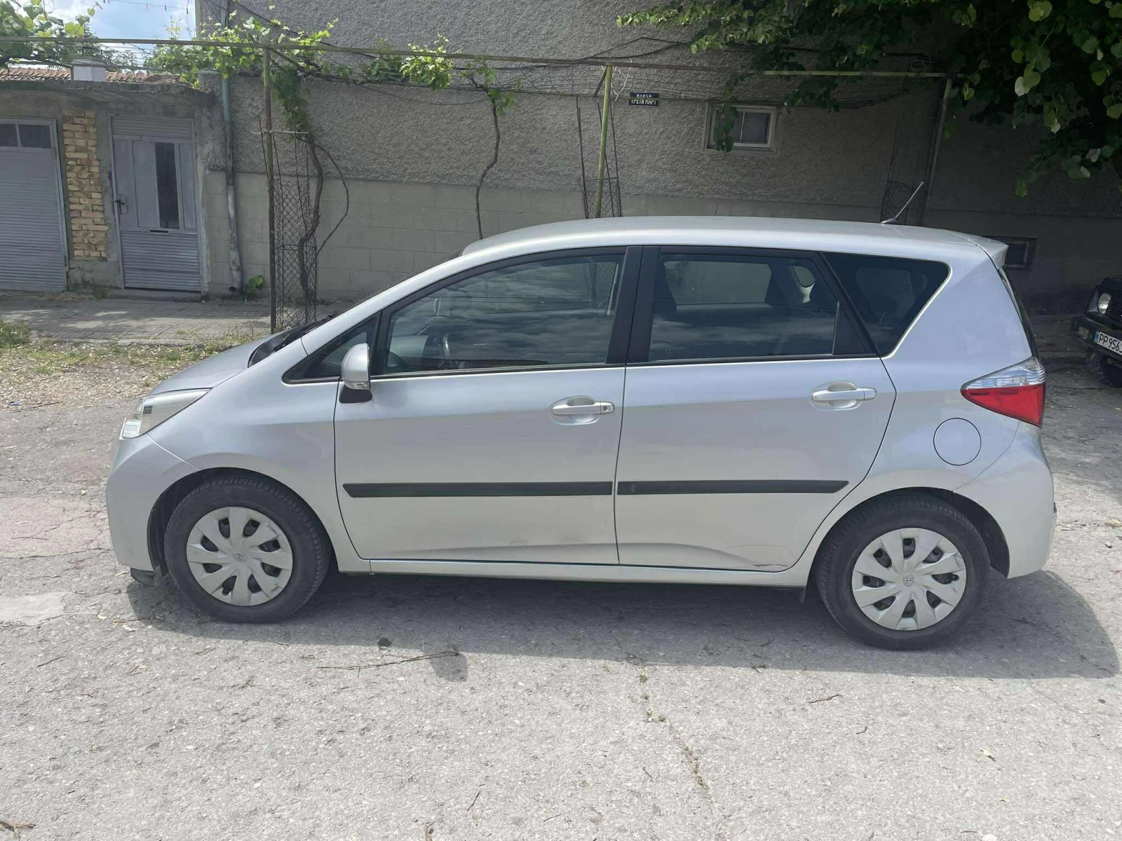Toyota Verso S  - изображение 3