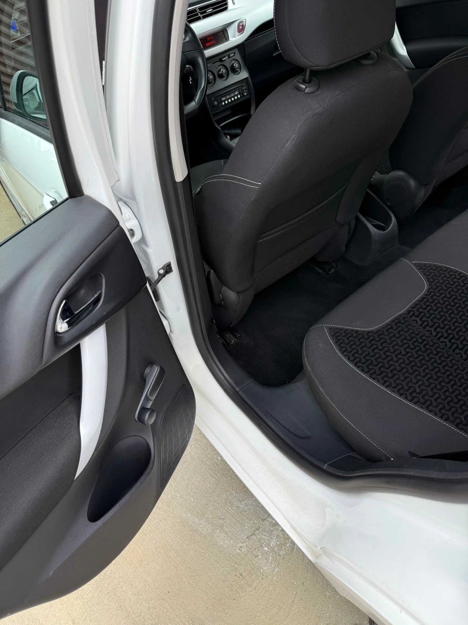 Citroen C3 1.4 (73 Hp) | Mobile.bg   11