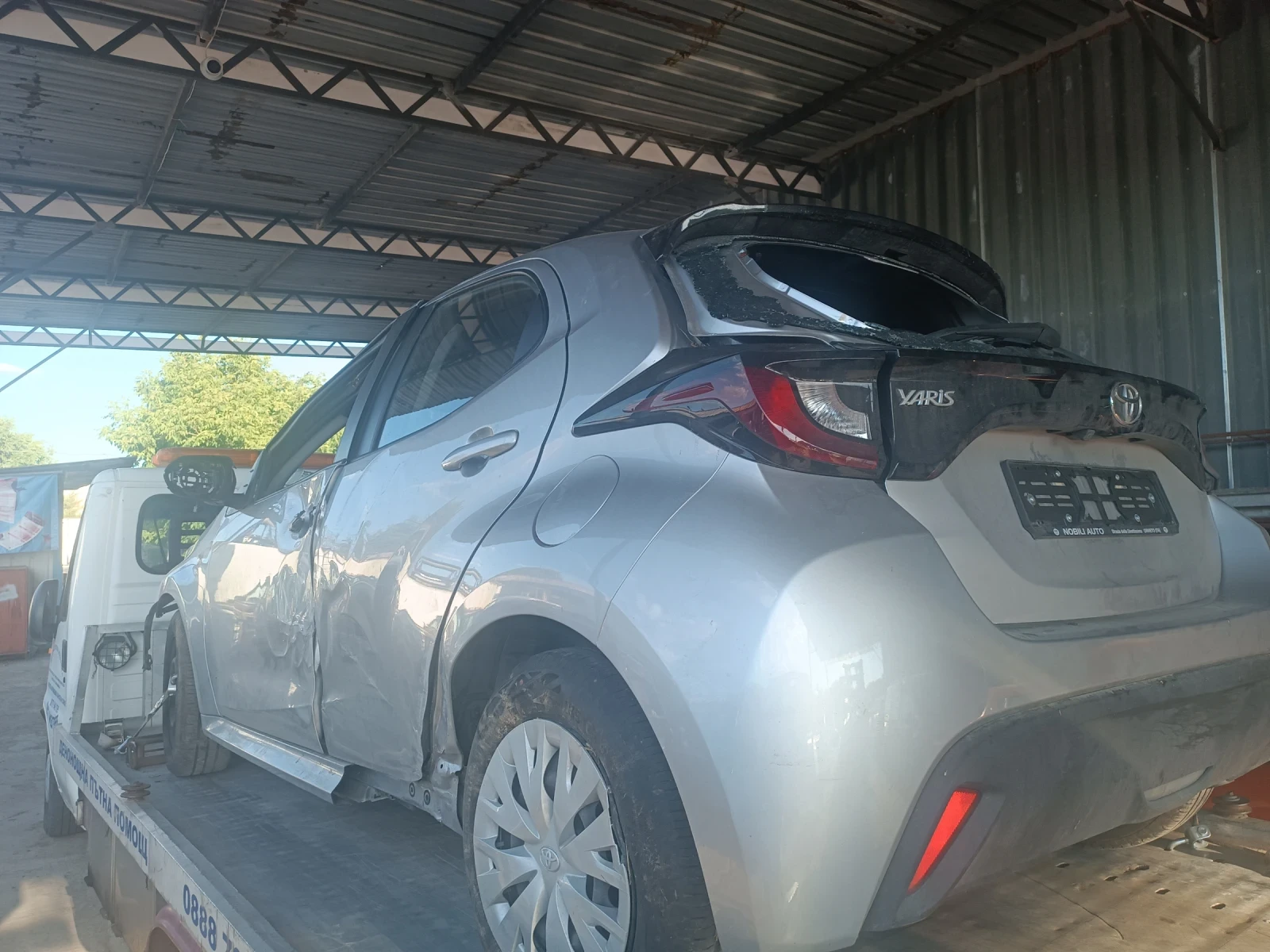 Toyota Yaris 1.0Бензин - изображение 4