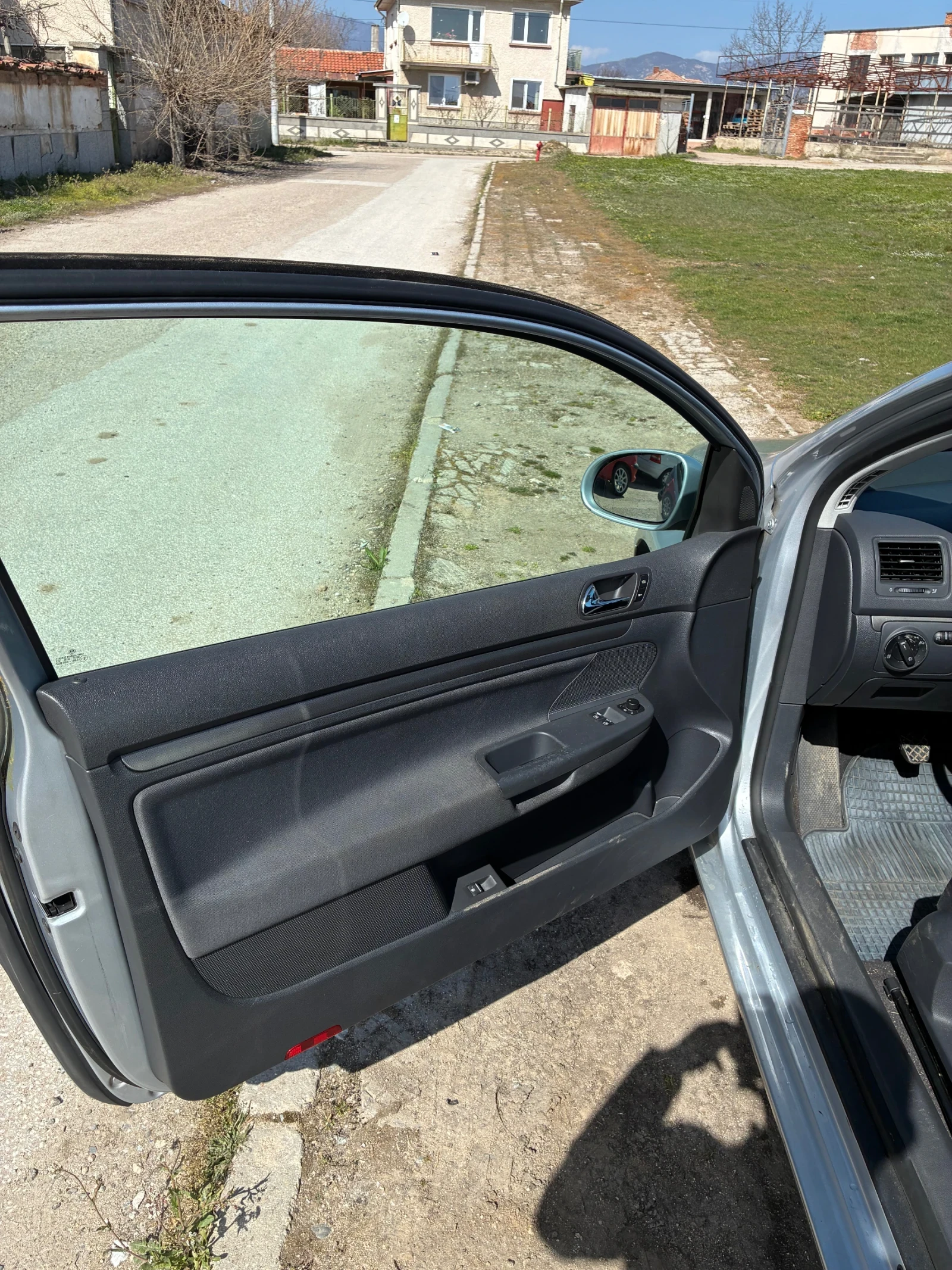 VW Golf, снимка 6 - Автомобили и джипове - 53844847