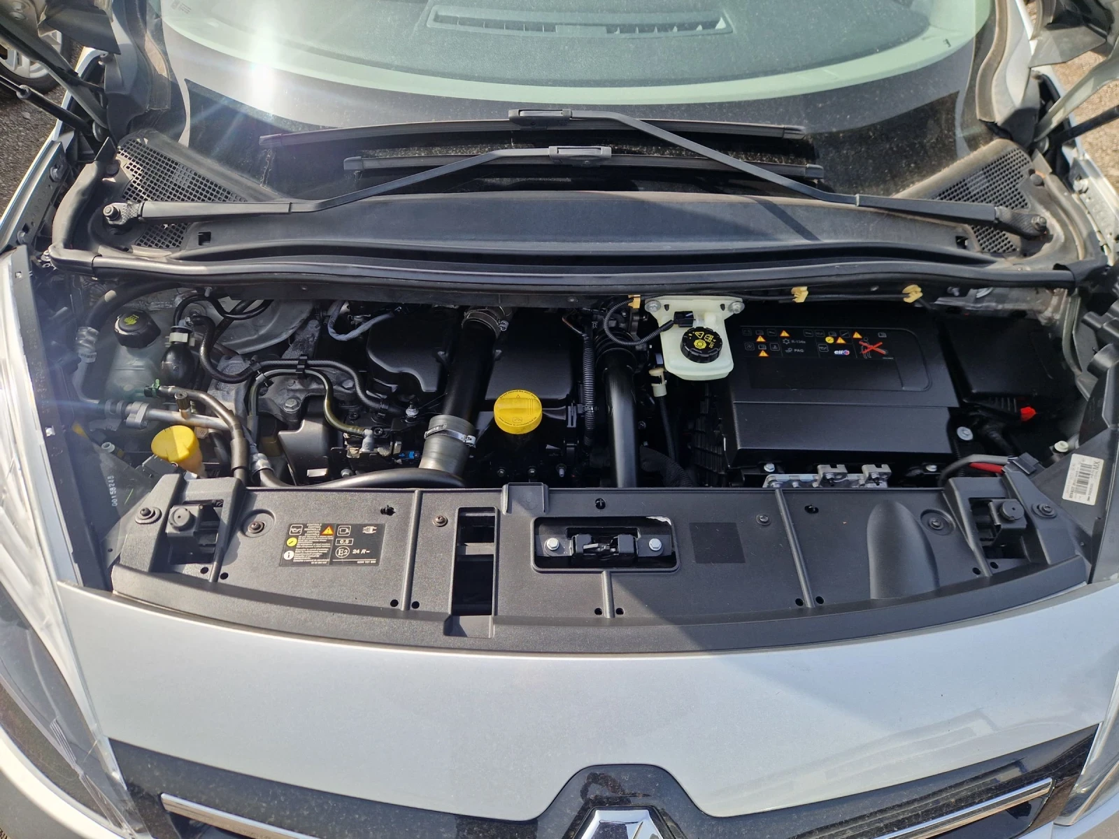 Renault Scenic 1.5DCI 110HP.LIMITED ITALIA, снимка 13 - Автомобили и джипове - 54244553