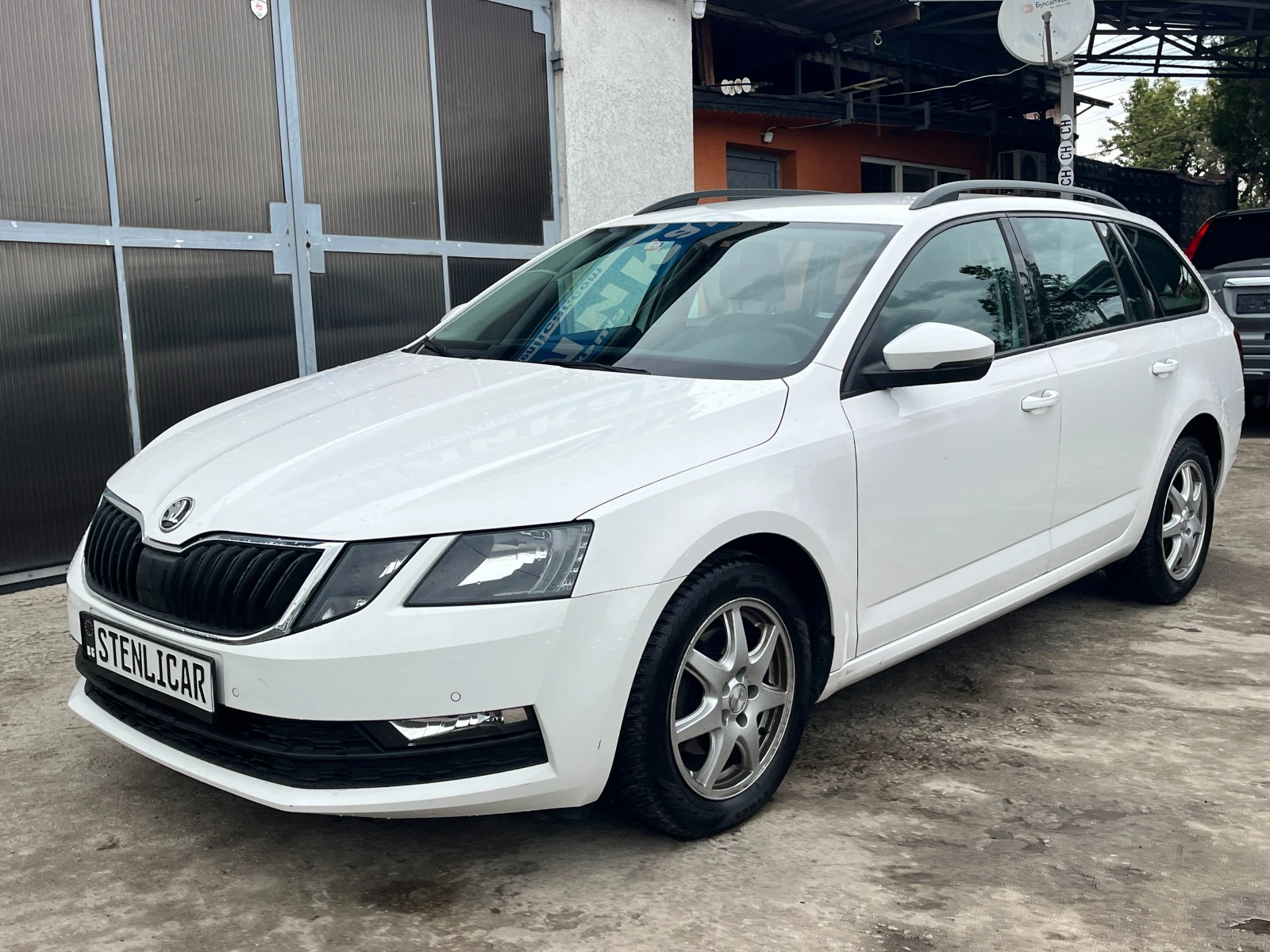 Skoda Octavia 1.4i G-TEC/TGI/LPG/BiFuel, снимка 3 - Автомобили и джипове - 54360907