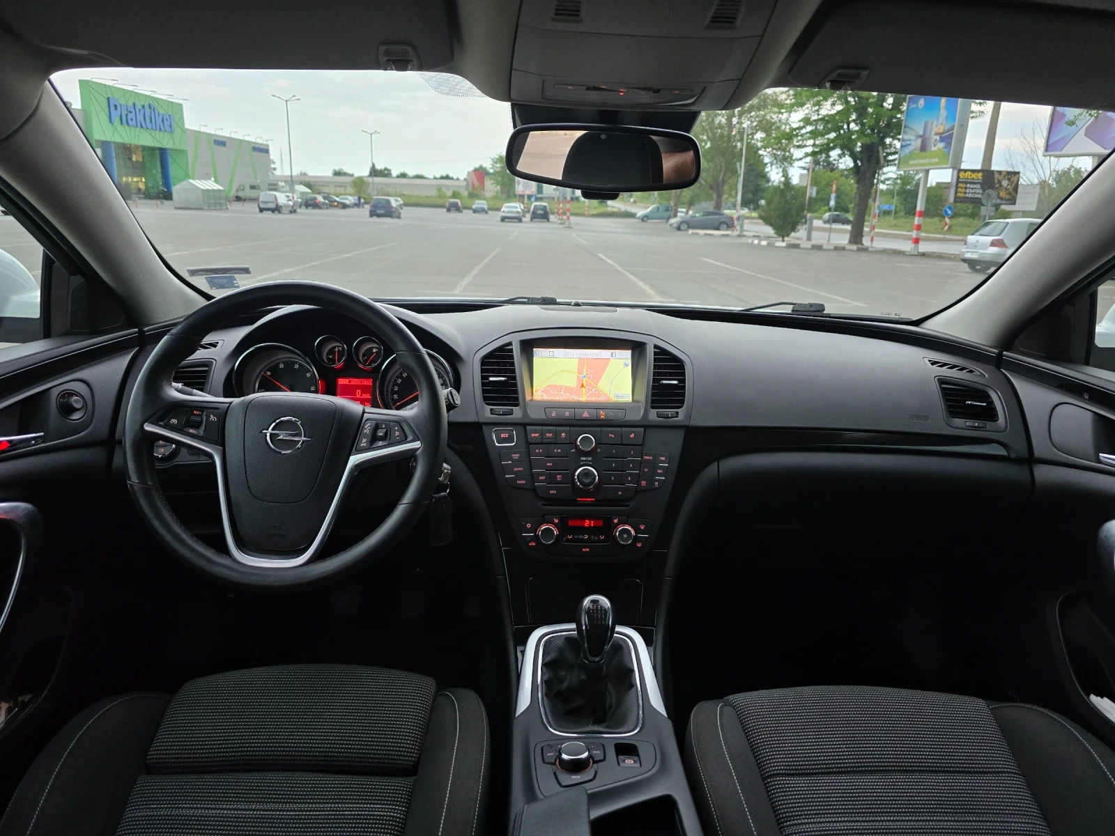 Opel Insignia 2.0 Bi-Turbo OPC-Line, снимка 11 - Автомобили и джипове - 54611445