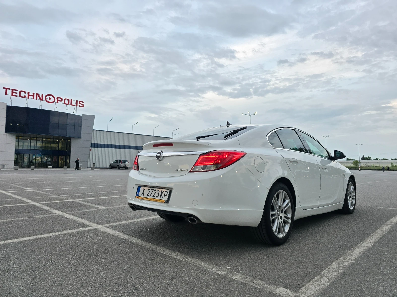Opel Insignia 2.0 Bi-Turbo OPC-Line, снимка 6 - Автомобили и джипове - 54611445