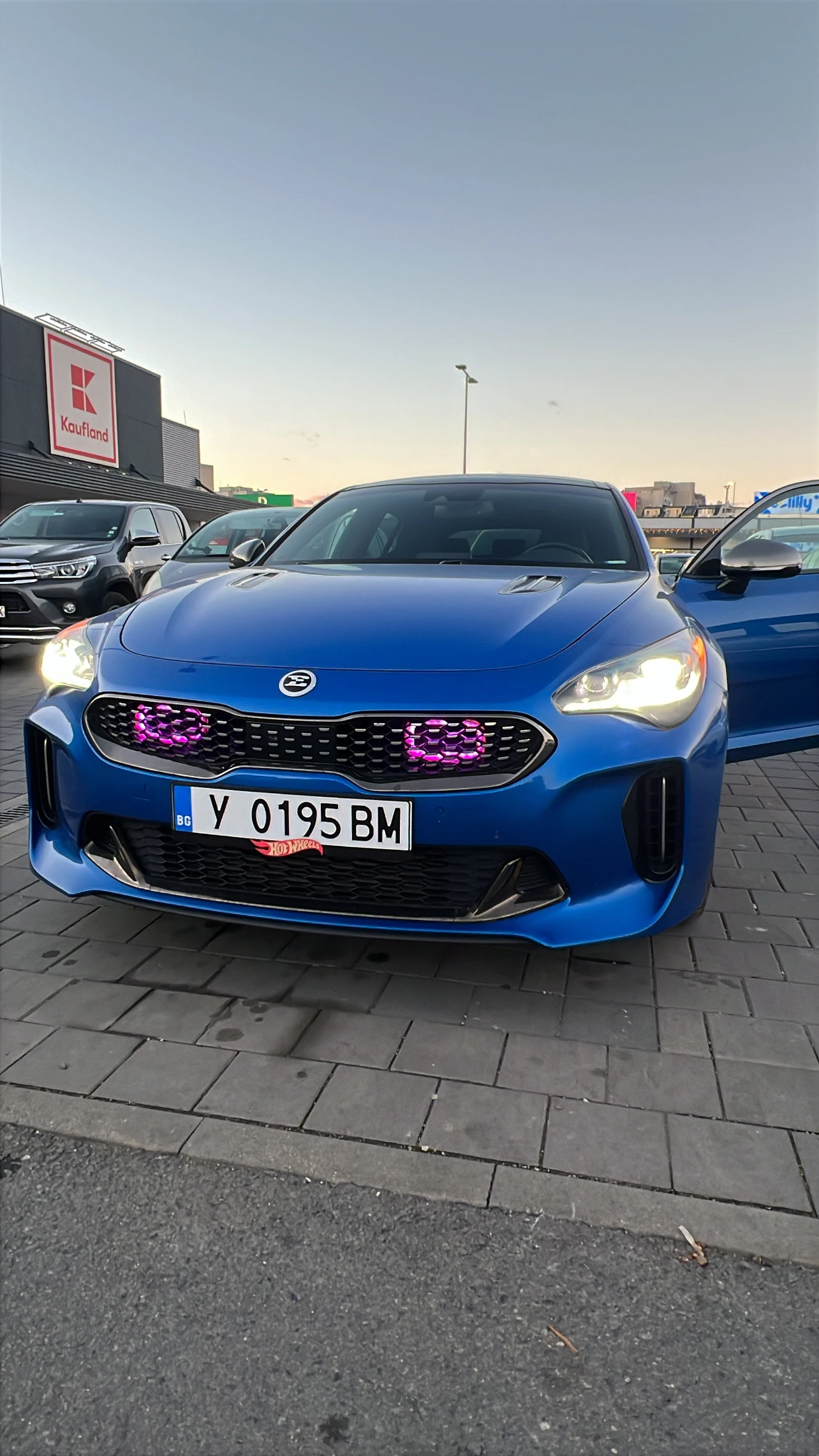 Kia Stinger GT1 AWD , снимка 12 - Автомобили и джипове - 54735110