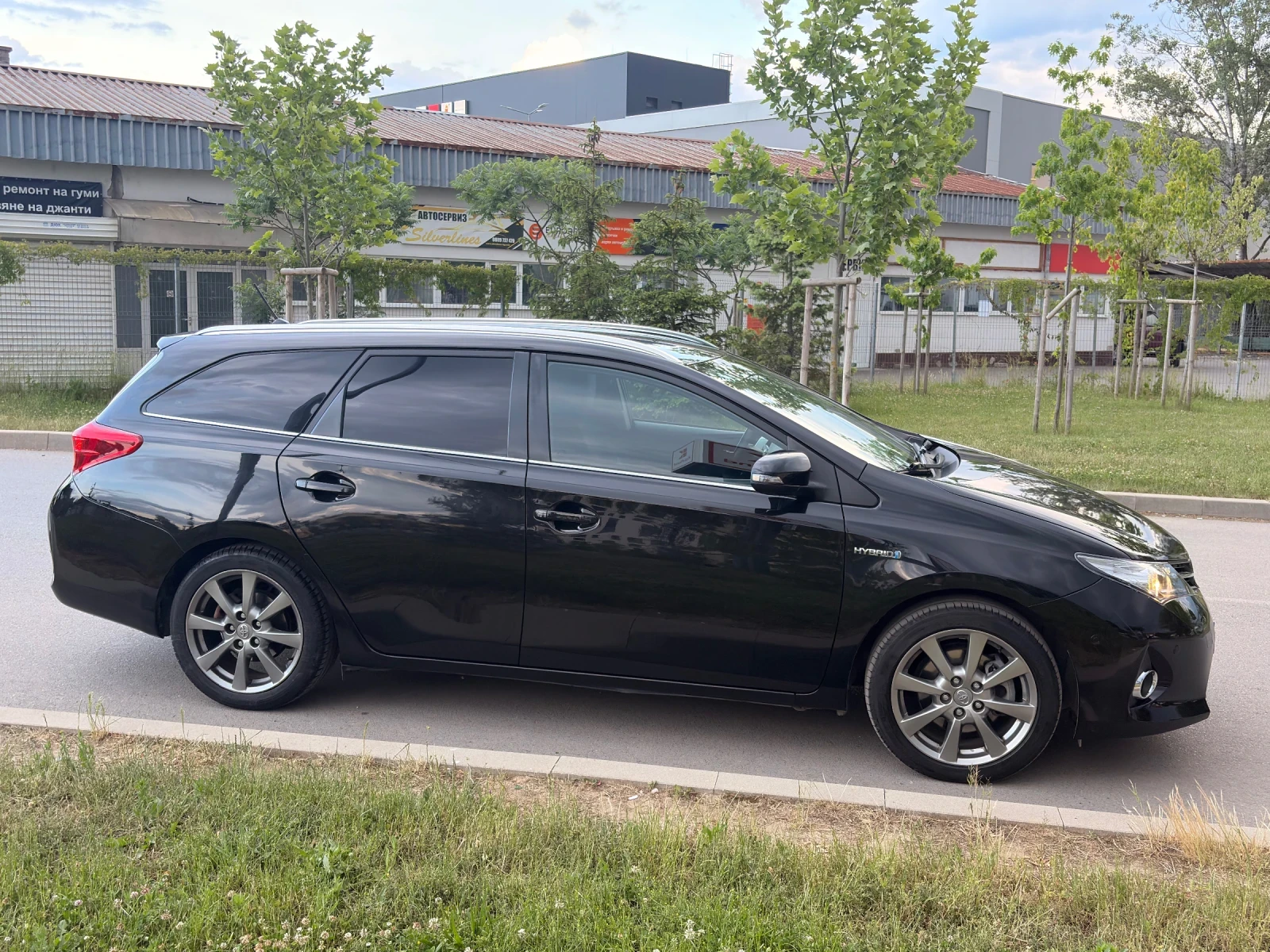 Toyota Auris Lounge Full 129хил, снимка 8 - Автомобили и джипове - 54773583