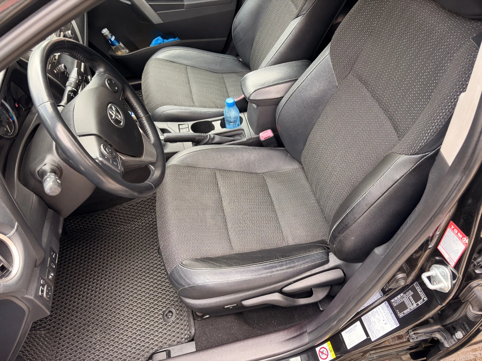 Toyota Auris Lounge Full 129хил, снимка 10 - Автомобили и джипове - 54773583