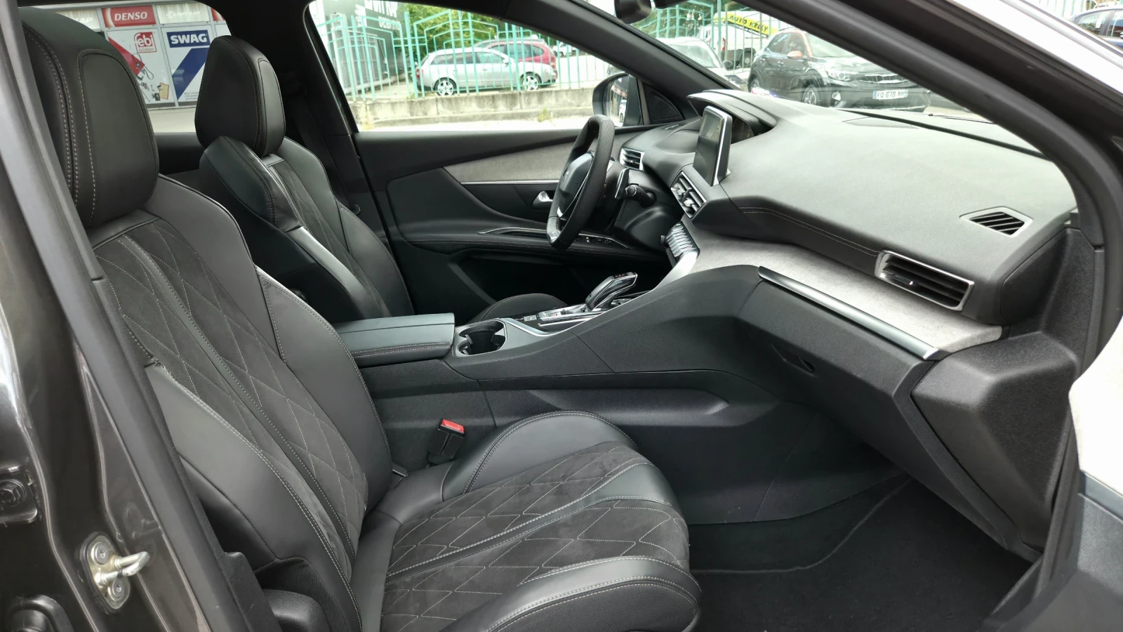 Peugeot 3008 GT 2.0 HDi /Coupe Franche /Без аналог на пазара!, снимка 9 - Автомобили и джипове - 54969154