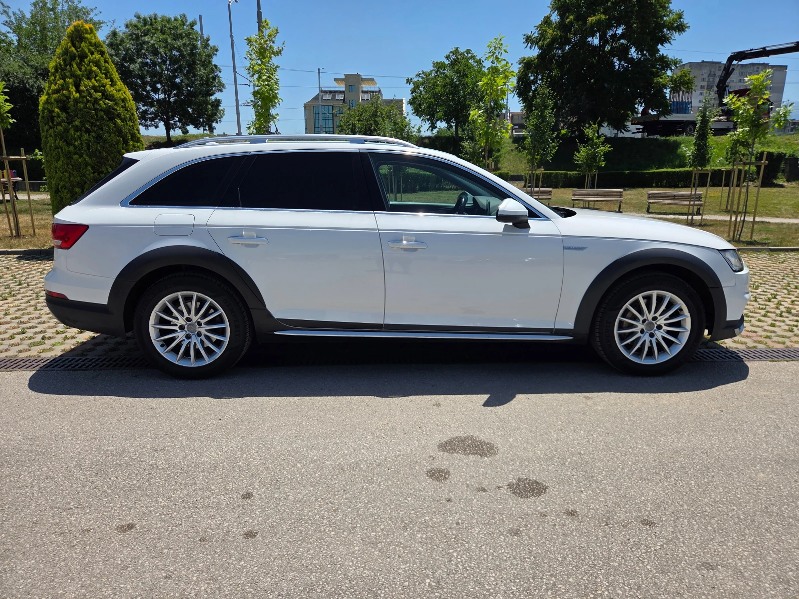 Audi A4 Allroad 3.0TDI QUATTRO, снимка 6 - Автомобили и джипове - 55087795