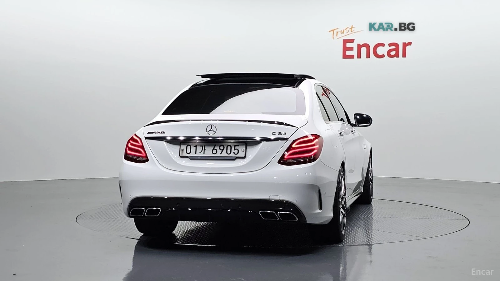 Mercedes-Benz C 63 AMG * ПОДГРЕВ* ПАНОРАМА* 360* HEAD-UP* BURMESTER* , снимка 4 - Автомобили и джипове - 55223490