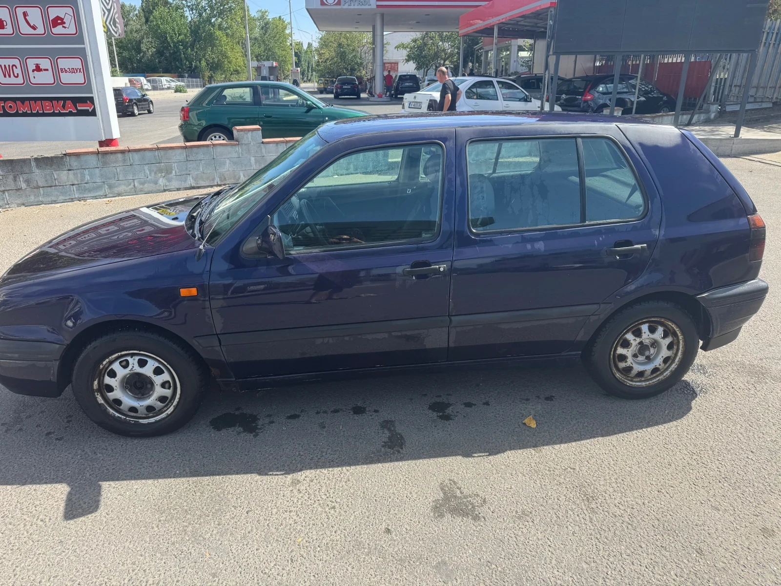 VW Golf 1.6 ГАЗ/Бензин, снимка 3 - Автомобили и джипове - 55876288