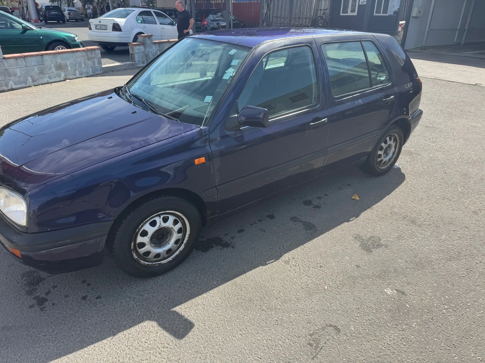 VW Golf 1.6 ГАЗ/Бензин, снимка 2 - Автомобили и джипове - 55876288