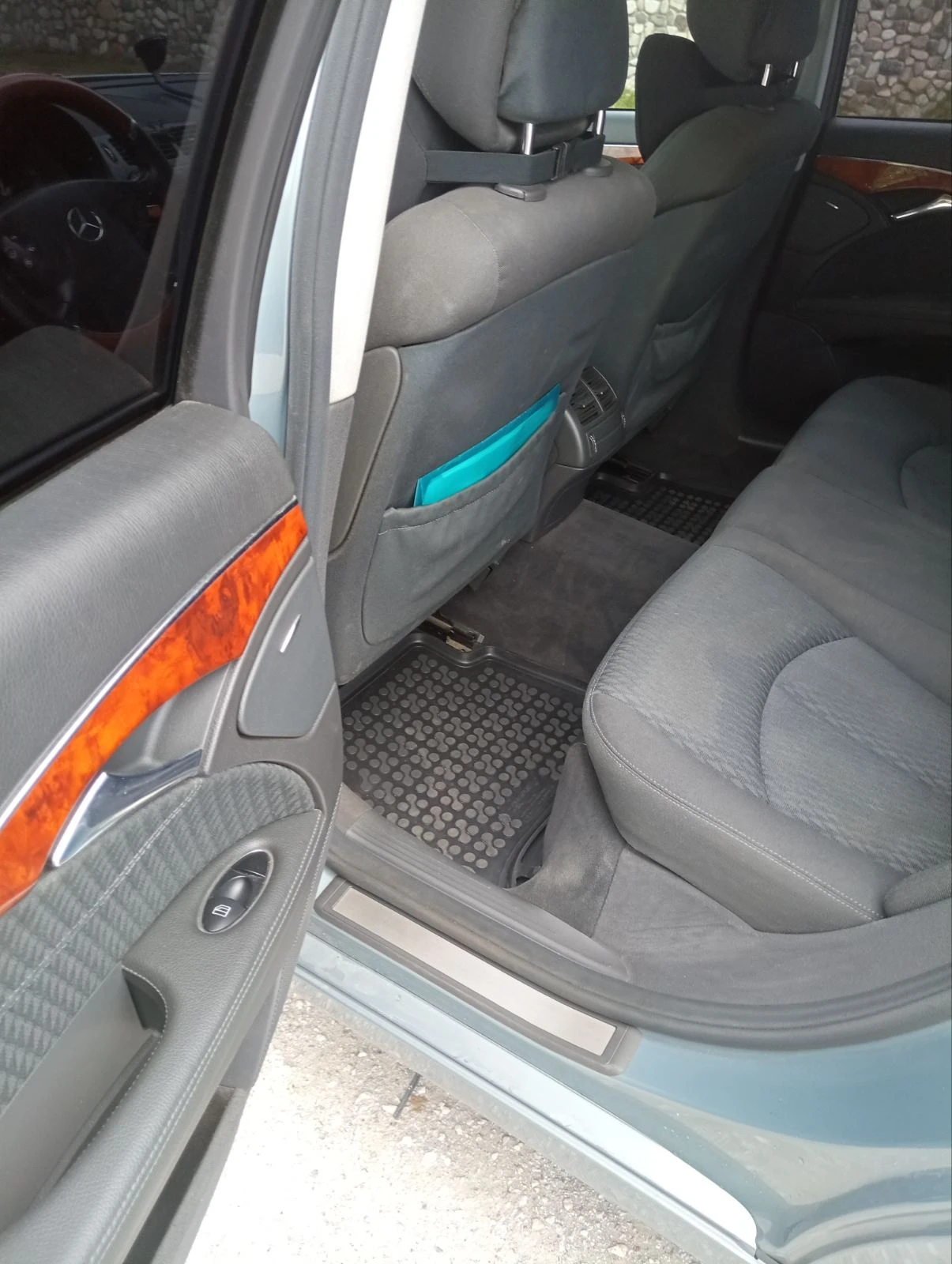 Mercedes-Benz E 280, снимка 10 - Автомобили и джипове - 55934339