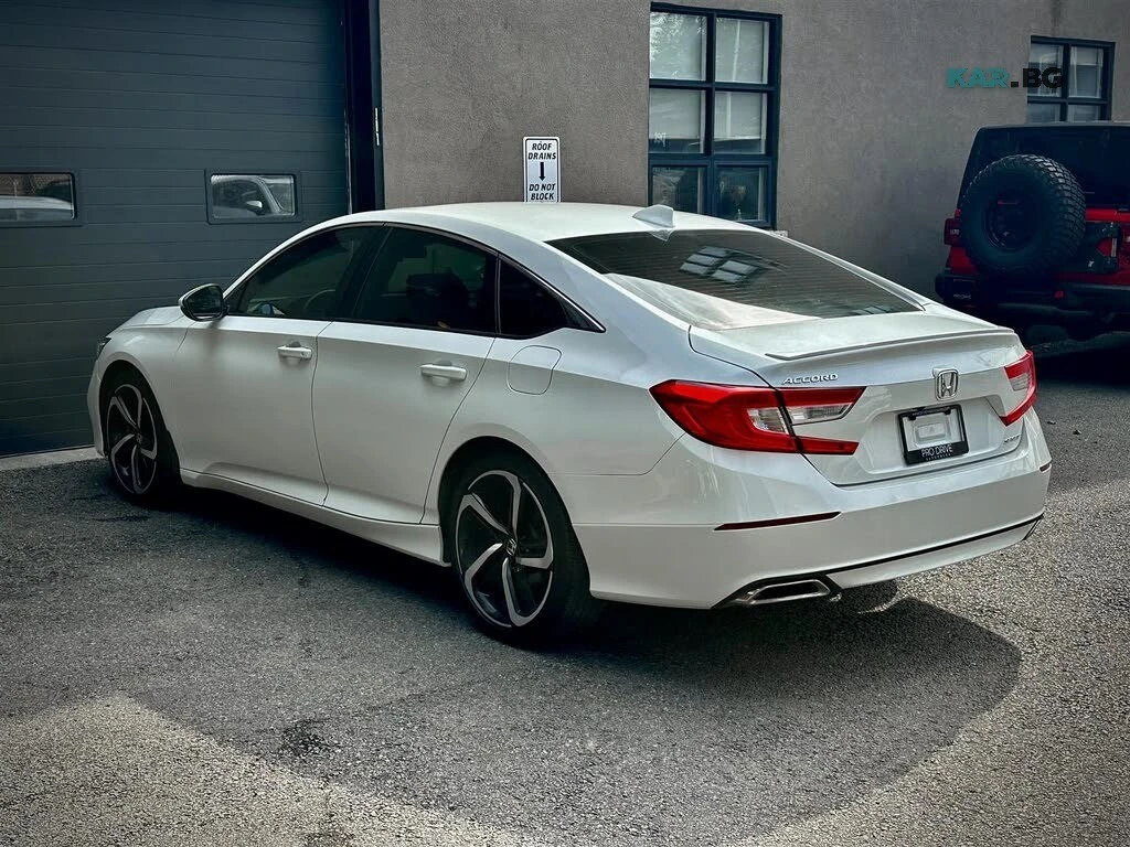 Honda Accord 1.5 Sport FWD, снимка 7 - Автомобили и джипове - 56075957
