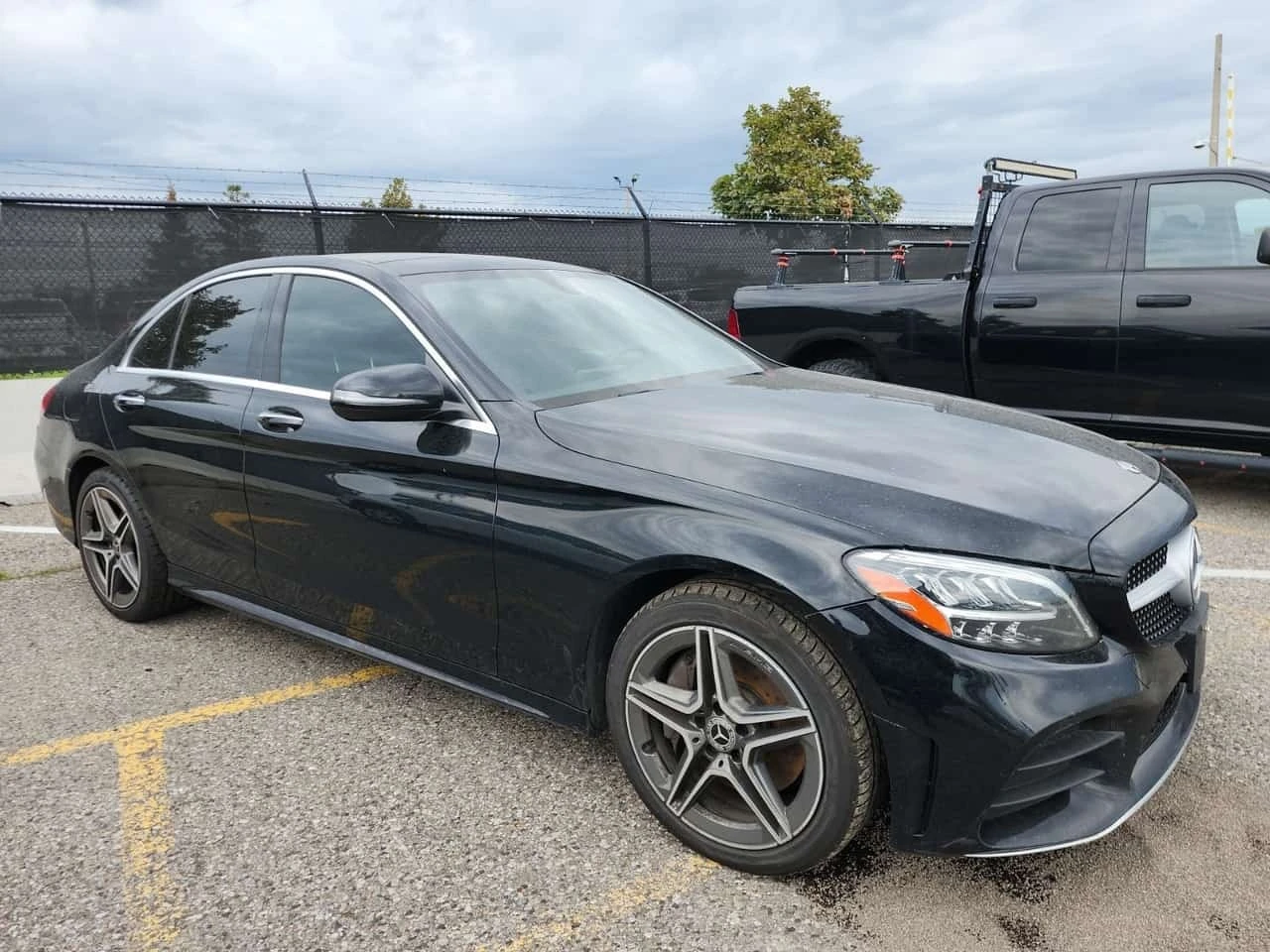 Mercedes-Benz C 300 * 4matic Sedan * CARFAX * 