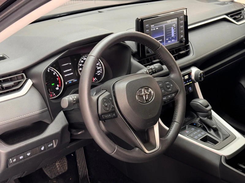 Toyota Rav4 2.5I* 4X4* LED* CAMERA* KEYLESS, снимка 9 - Автомобили и джипове - 45095355