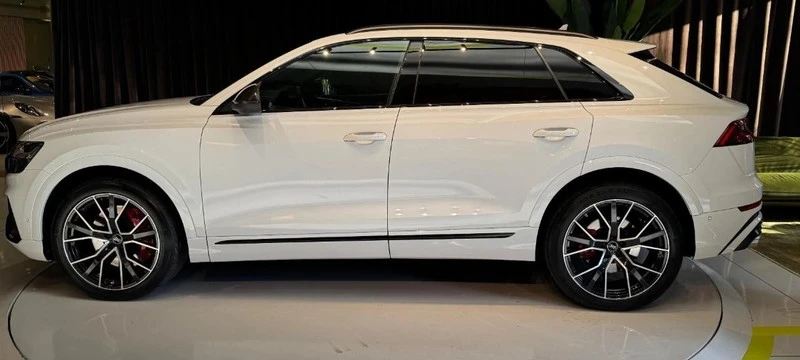 Audi SQ8 4.0 V8, снимка 2 - Автомобили и джипове - 54245230