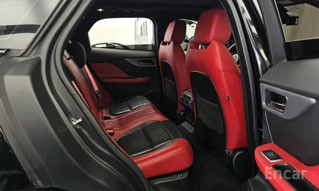 Jaguar F-PACE 30d * S * HEAD UP * ПАНОРАМА * 360 КАМЕРА * , снимка 12 - Автомобили и джипове - 56080652
