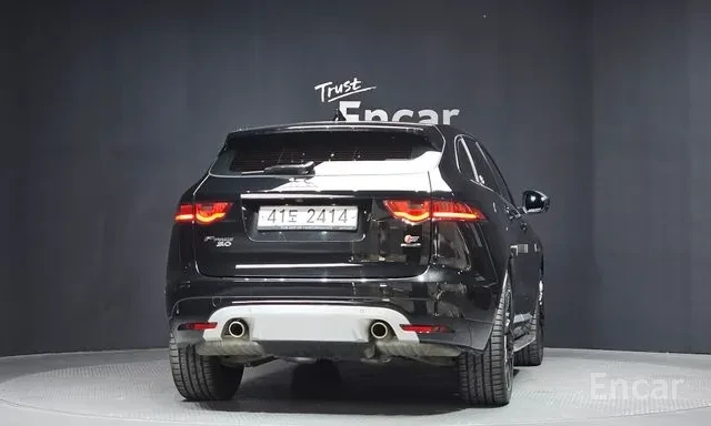 Jaguar F-PACE 30d * S * HEAD UP * ПАНОРАМА * 360 КАМЕРА * , снимка 4 - Автомобили и джипове - 56080652