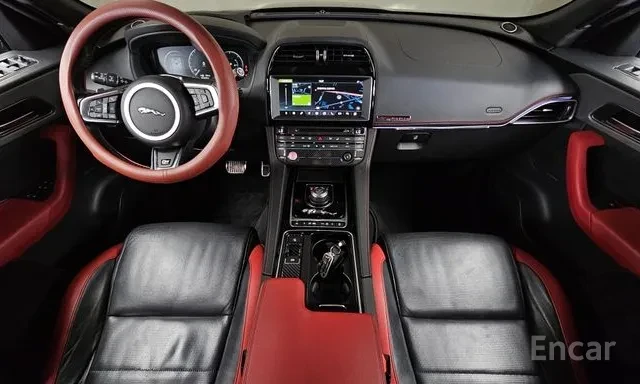 Jaguar F-PACE 30d * S * HEAD UP * ПАНОРАМА * 360 КАМЕРА * , снимка 10 - Автомобили и джипове - 56080652