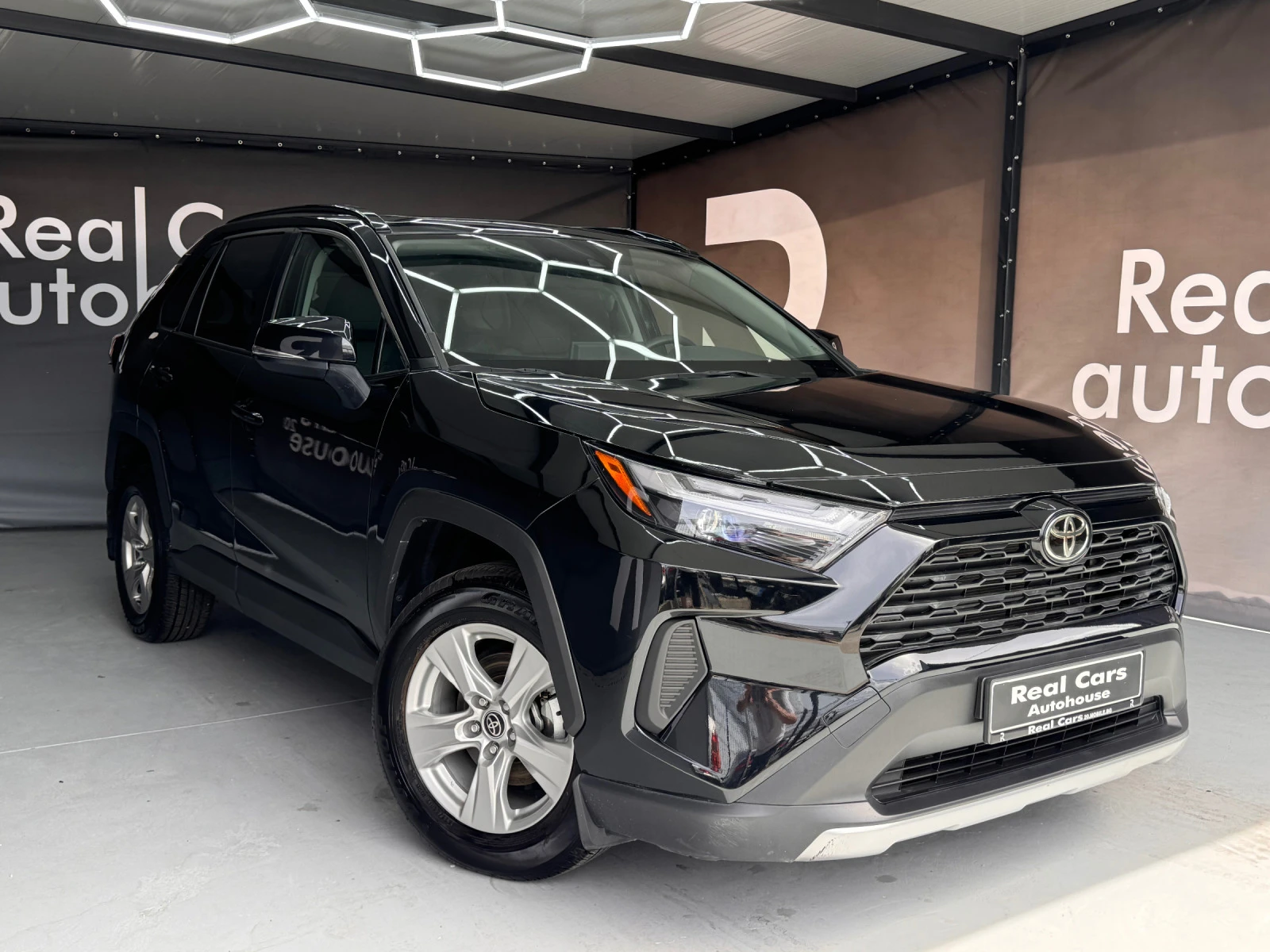 Toyota Rav4 2.5I* 4X4* LED* CAMERA* KEYLESS, снимка 1