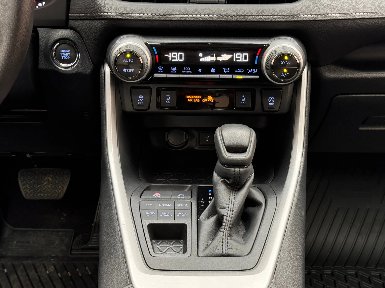 Toyota Rav4 2.5I* 4X4* LED* CAMERA* KEYLESS | Mobile.bg   13