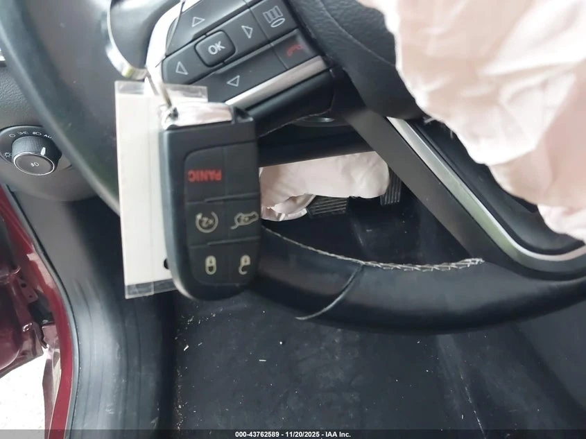 Jeep Compass 2.4L I-4 VVT, 177HP 4X4 Drive, снимка 11 - Автомобили и джипове - 53877616