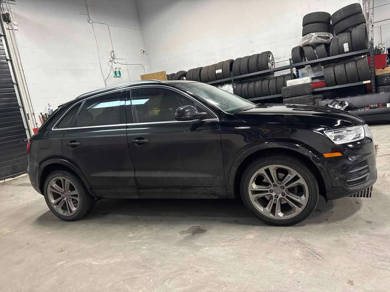 Audi Q3 * Progressiv * CARFAX * ЦЕНА ДО БГ, снимка 3 - Автомобили и джипове - 53952501