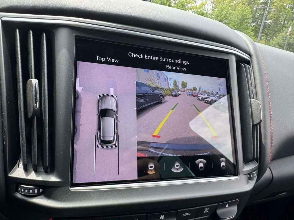 Maserati Levante, снимка 16 - Автомобили и джипове - 54678451