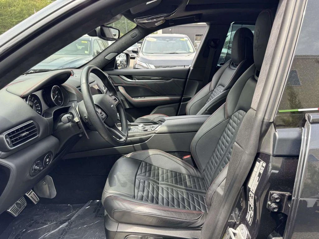 Maserati Levante, снимка 8 - Автомобили и джипове - 54678451
