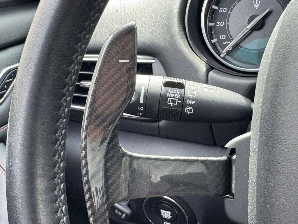 Maserati Levante, снимка 12 - Автомобили и джипове - 54678451