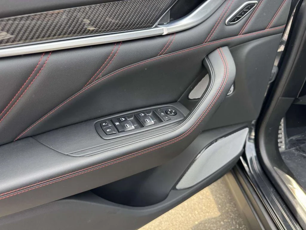 Maserati Levante, снимка 6 - Автомобили и джипове - 54678451