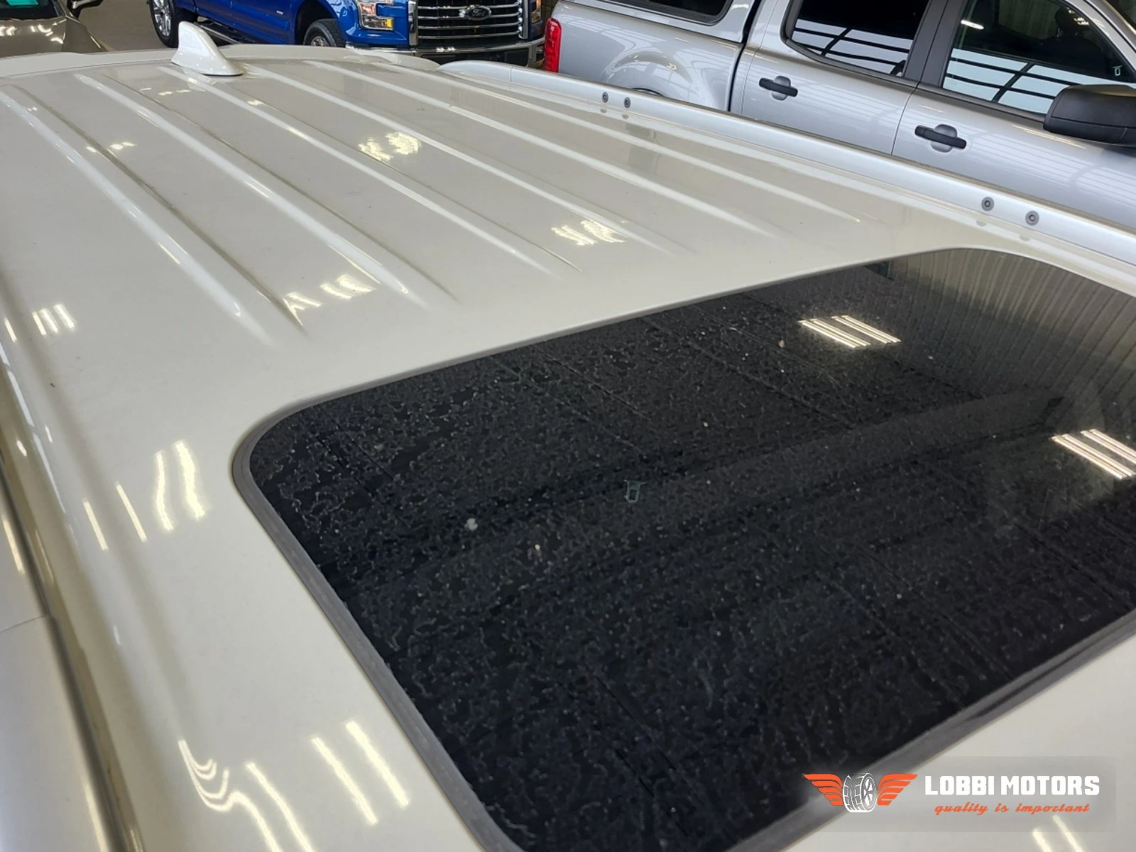 Mitsubishi Outlander, снимка 7 - Автомобили и джипове - 56103627