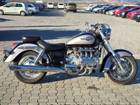 Honda Valkyrie GL 1500 C 2 БРОЯ, снимка 1