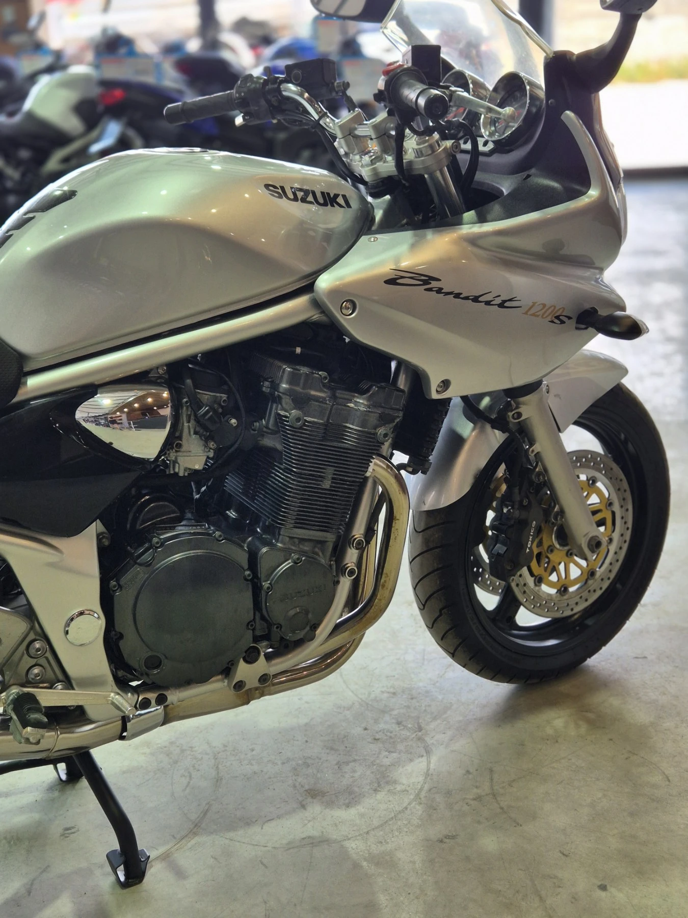 Suzuki Bandit GSF 1200 S НОВ ВНОС ОТ ШВЕЙЦАРИЯ!!, снимка 12 - Мотоциклети и мототехника - 54727647