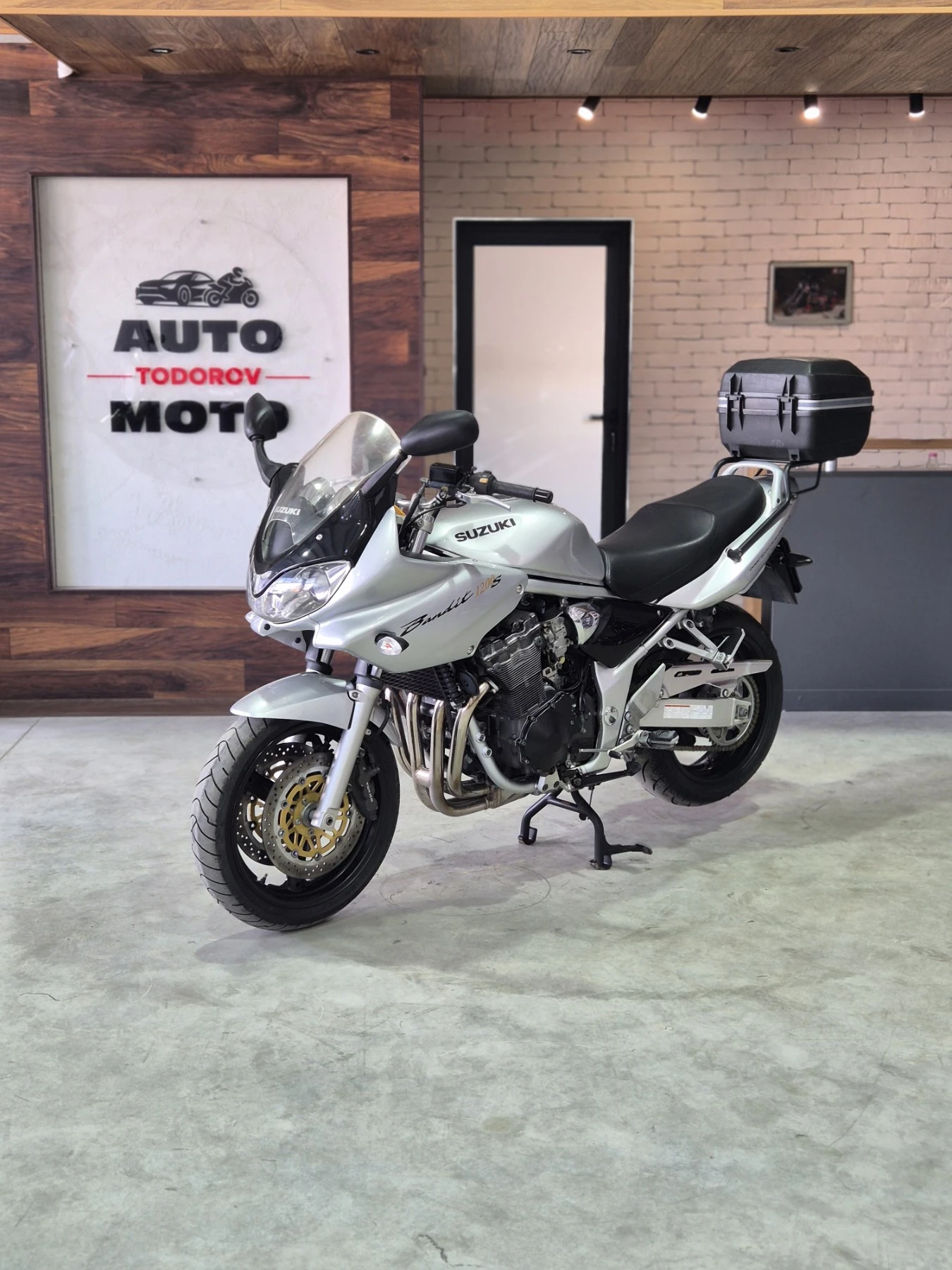 Suzuki Bandit GSF 1200 S НОВ ВНОС ОТ ШВЕЙЦАРИЯ!!, снимка 3 - Мотоциклети и мототехника - 54727647