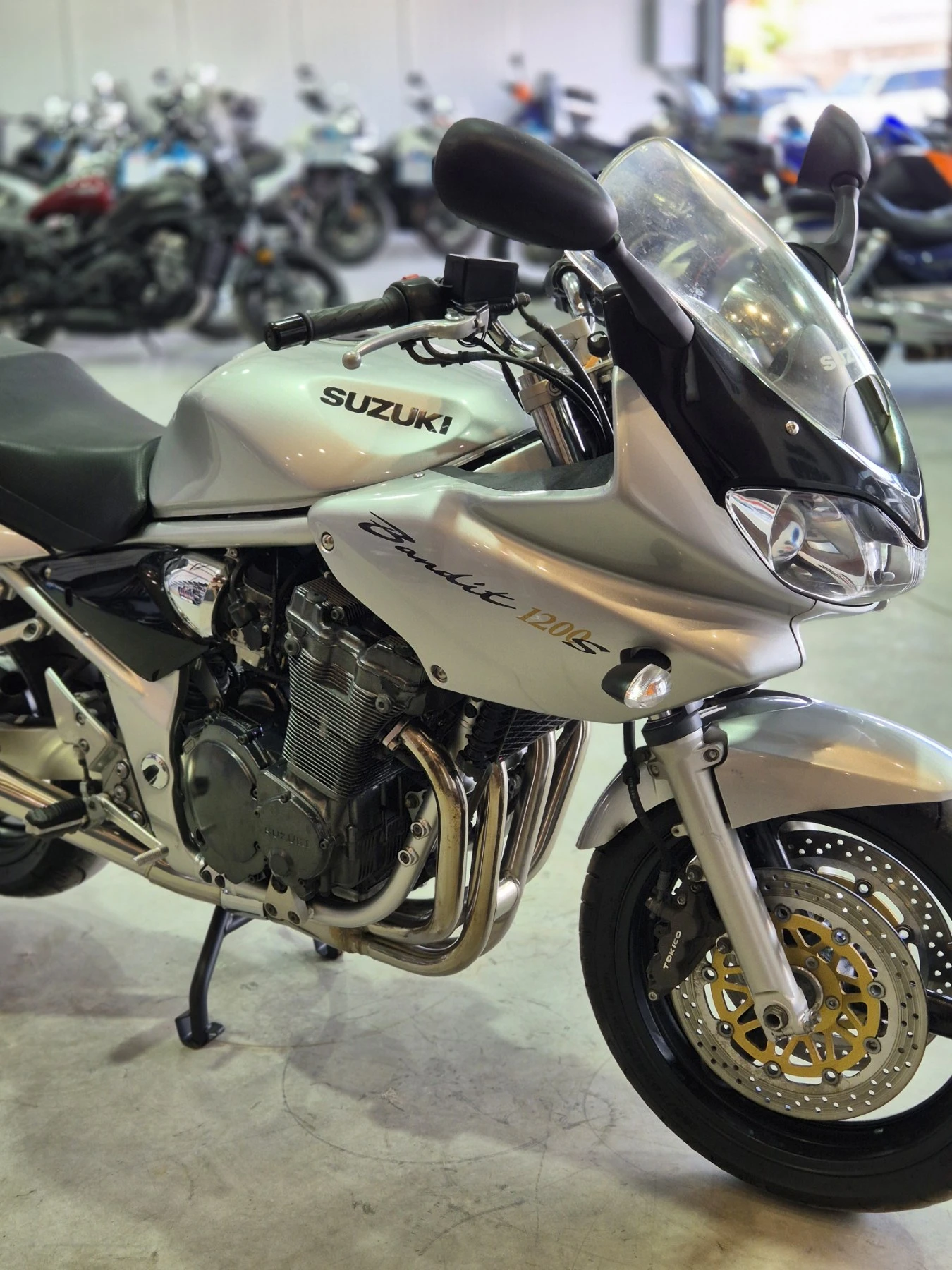 Suzuki Bandit GSF 1200 S НОВ ВНОС ОТ ШВЕЙЦАРИЯ!!, снимка 10 - Мотоциклети и мототехника - 54727647