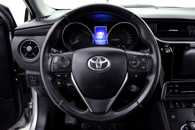 Toyota Auris 1.8i Hybrid 57000Km., снимка 11
