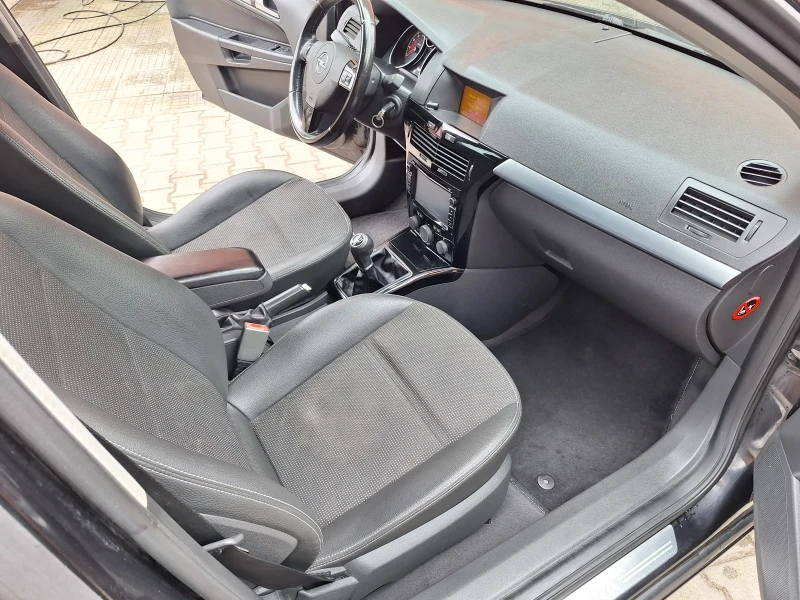 Opel Astra 1.6 16v, снимка 8 - Автомобили и джипове - 47652544