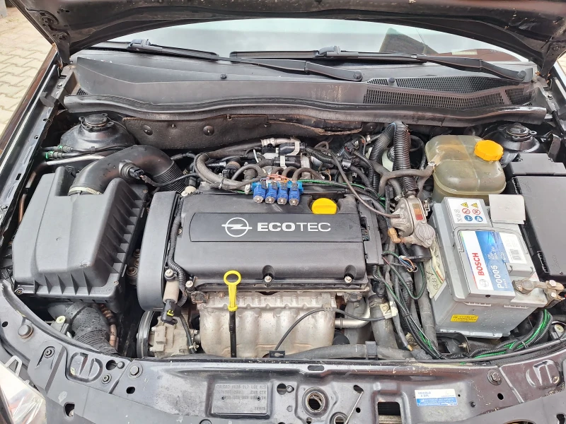 Opel Astra 1.6 16v, снимка 9 - Автомобили и джипове - 47652544