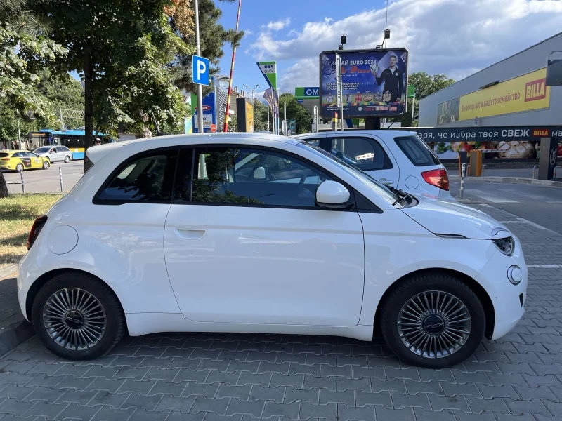 Fiat 500 В Гаранция Като нов , снимка 4 - Автомобили и джипове - 48253854