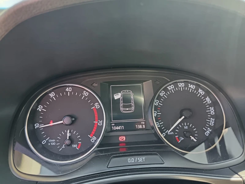 Skoda Fabia, снимка 7 - Автомобили и джипове - 51734092