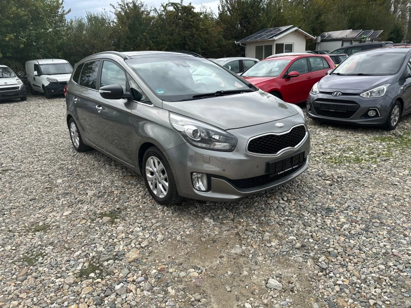 Kia Carens 1.7 135hp 7мест, снимка 2 - Автомобили и джипове - 52356653