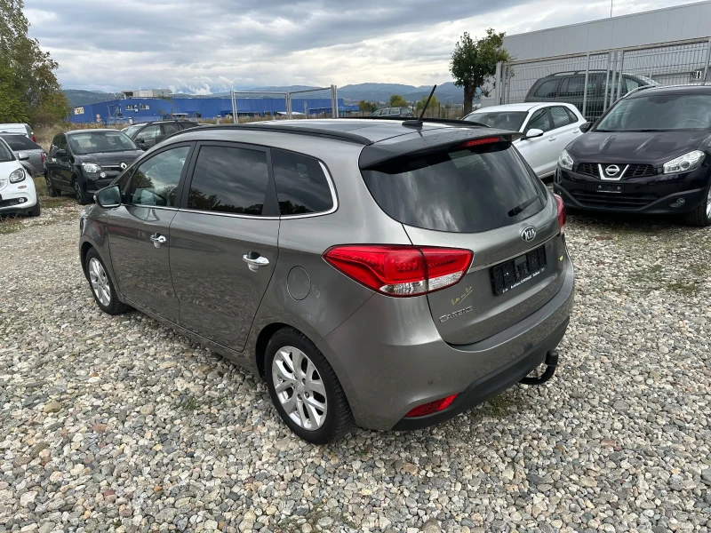Kia Carens 1.7 135hp 7мест, снимка 5 - Автомобили и джипове - 52356653