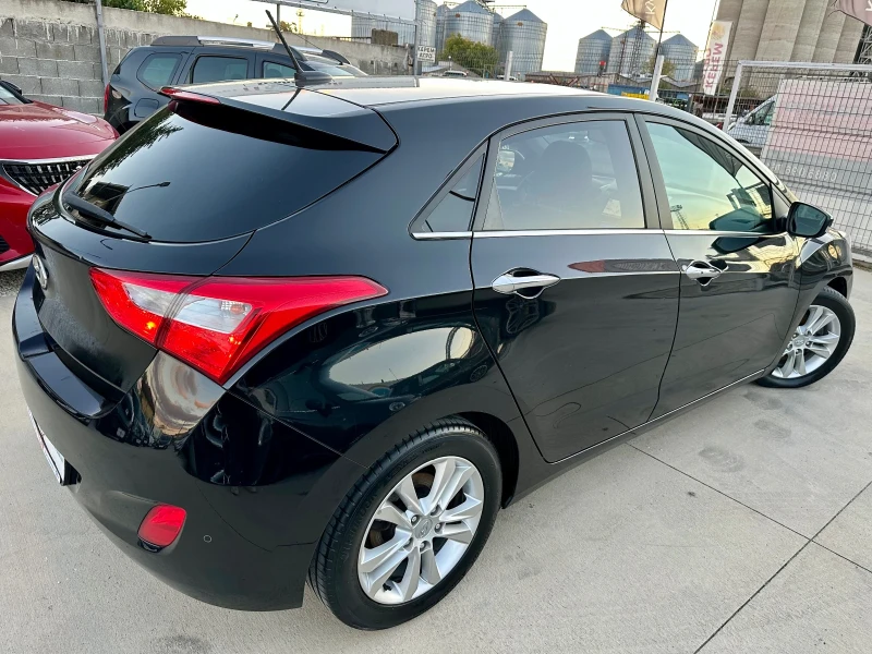 Hyundai I30 1.6crdi 6-скор. Камера! Нави! Keyless go!, снимка 4 - Автомобили и джипове - 52214840