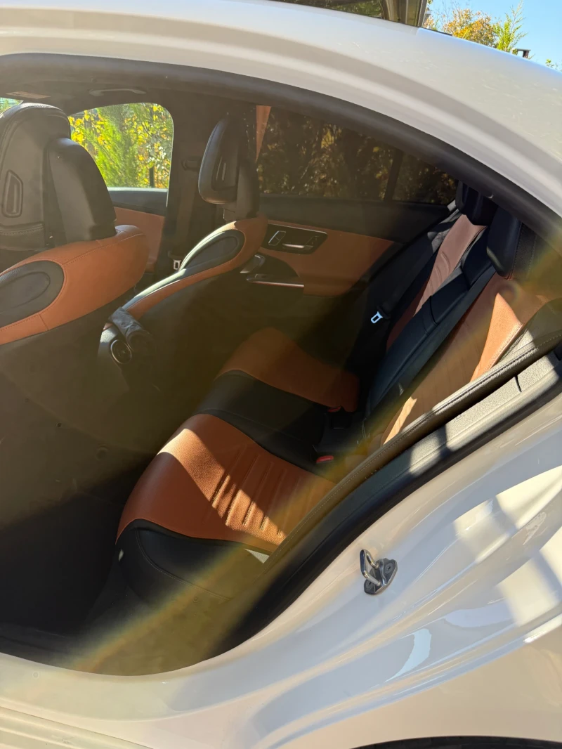 Mercedes-Benz C 300, снимка 17 - Автомобили и джипове - 52266228